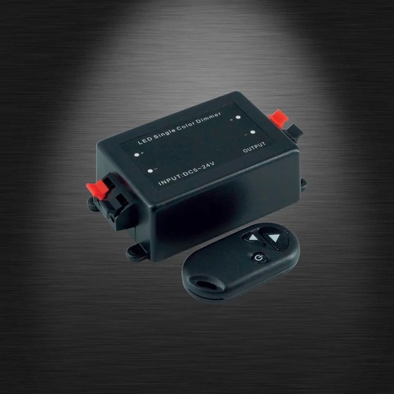 LED DIMMER 12V 8A RF LED fényerőszabályozó távirányítóval