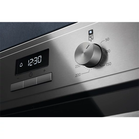 Electrolux SteamBake EOD3H70X beépíthető sütő