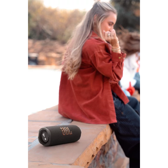 JBL FLIP 7 fekete Bluetooth hangszóró