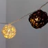 Kép 1/4 - Iris Gömb alakú fonott/rattan/4m/fehér + barna/20db LED-es/3xAA elemes fénydekoráció